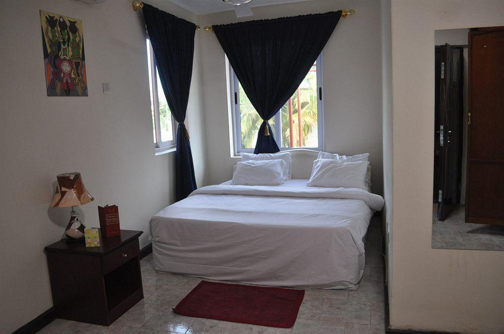 Tribeca Hotel Ghana Accra Eksteriør billede